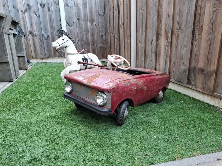 VINTAGE RETRO OUDE MOSKVICH TRAPAUTO ORIGINEEL EN WERKEND, Antiek en Kunst, Antiek | Speelgoed, Verzenden