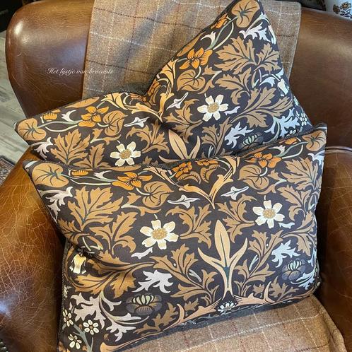 Engelse SET kussens William Morris Blackthorn, Huis en Inrichting, Woonaccessoires | Kussens, Nieuw, Overige kleuren, Rechthoekig