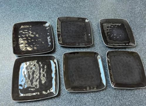 Zeer nette Xenos borden Toscane zwart 26x26, Huis en Inrichting, Keuken | Servies, Gebruikt, Bord(en), Overige stijlen, Overige materialen