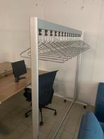 Garderobe rek op wieltjes met hangers, Ophalen, Zo goed als nieuw, Metaal