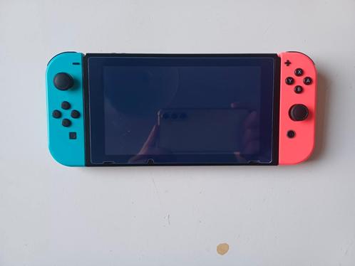 Nintendo Switch inclusief reiskoffer, reiscase en controller, Spelcomputers en Games, Spelcomputers | Nintendo Switch, Zo goed als nieuw