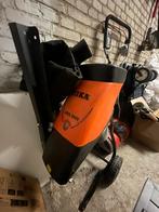 Branch shredder, Ophalen