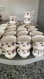 Royal albert SWEET VIOLETS kop en schotels💜💜💜, Ophalen, Zo goed als nieuw, Overige stijlen, Kop(pen) en/of Schotel(s)