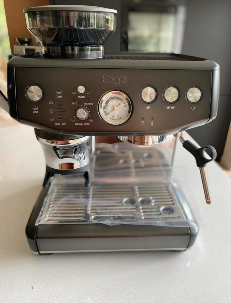 Sage Barista Express Impress - met Garantie & BTW factuur, Afneembaar waterreservoir, Espresso apparaat, Zo goed als nieuw, 1 kopje