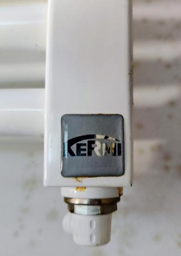 Kermi handdoek/badkamer radiator  beschikbaar voor biedingen