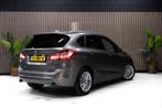 Bmw 2-serie Active Tourer 220i Luxury | Pano | Leder | HuD |, 730 kg, Euro 6, Met garantie (alle), Leder