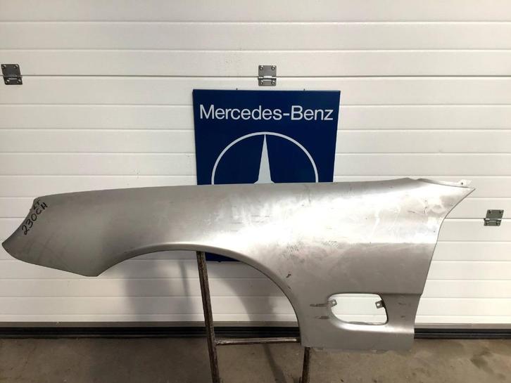 Mercedes R230 SL Linker Voorscherm Gebruikt Origineel, Auto-onderdelen, Carrosserie en Plaatwerk, Spatbord, Mercedes-Benz, Voor