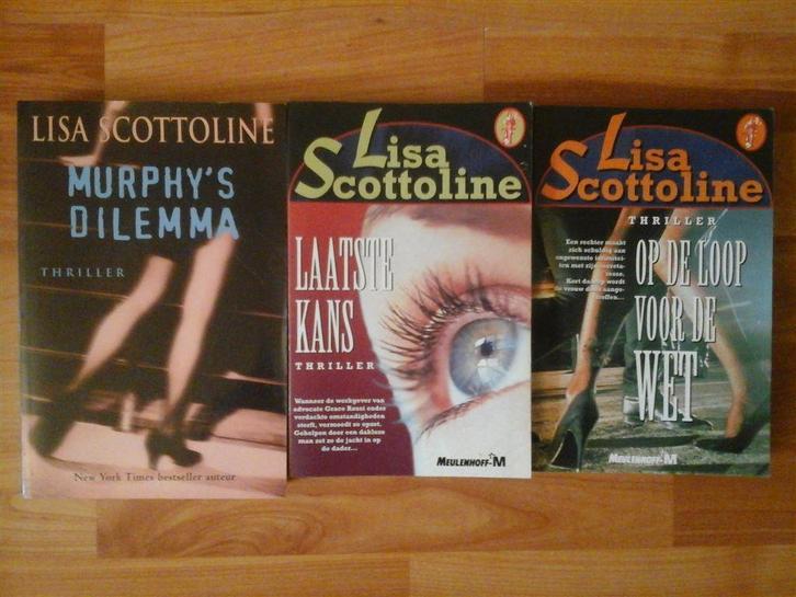 T15-2x lisa scottoline-losse verkoop, Boeken, Thrillers, Nieuw, Ophalen of Verzenden