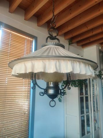 Vintage Hanglamp met Stoffen Kap beschikbaar voor biedingen