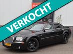 Chrysler 300C 3.5 V6 249 PK navi LEER carplay org NL, Auto's, Chrysler, Automaat, Gebruikt, 1715 kg, Zwart