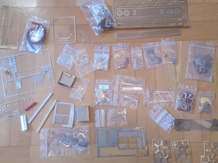 Reserveonderdelen metalen onderdelen voor Ferrari Testarossa, Hobby en Vrije tijd, Modelauto's | 1:5 tot 1:12, Zo goed als nieuw