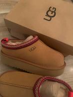 UGG Pantoffels Maat 38 ( één-op-één ), Kinderen en Baby's, Babykleding | Schoentjes en Sokjes, Ophalen of Verzenden, Zo goed als nieuw