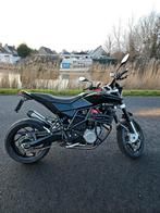 Husqvarna nuda 900 carbon en arrow uitlaat, Motoren, 2 cilinders, Motorrijbewijs A, 900 cc, Particulier