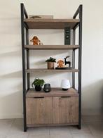 Stoere eiken wandkast met metalen details - Divino - Pronto, Huis en Inrichting, Ophalen, Met deur(en), Zo goed als nieuw, Minder dan 150 cm
