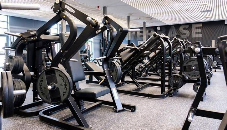 Faillissement Technogym kracht cardio Apparatuur, Sport en Fitness, Fitnessmaterialen, Zo goed als nieuw, Overige typen, Armen