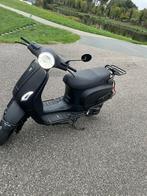 Vespa loop a like geel kenteken, Fietsen en Brommers, Scooters | Overige merken, Ophalen, Zo goed als nieuw, Benzine
