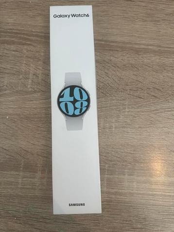 Samsung Galaxy Watch6 Graphite 40mm LTE – Nieuwstaat beschikbaar voor biedingen