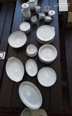 Servies porselein, Huis en Inrichting, Ophalen of Verzenden, Zo goed als nieuw, Porselein, Overige stijlen