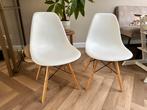 Set van 2 stijlvolle kuipstoelen, Huis en Inrichting, Stoelen, Ophalen, Zo goed als nieuw, Wit
