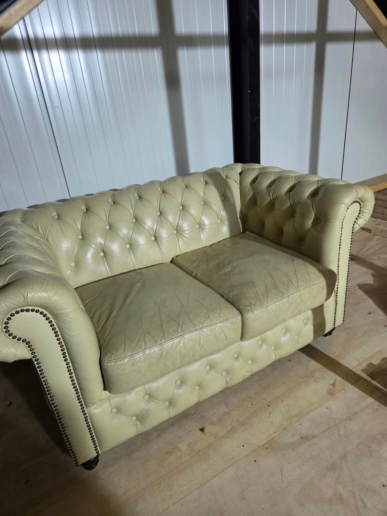 Chesterfield bank sofa creme beige knopen gecapitonneerd, Huis en Inrichting, Ophalen of Verzenden, 75 tot 100 cm, Tweepersoons