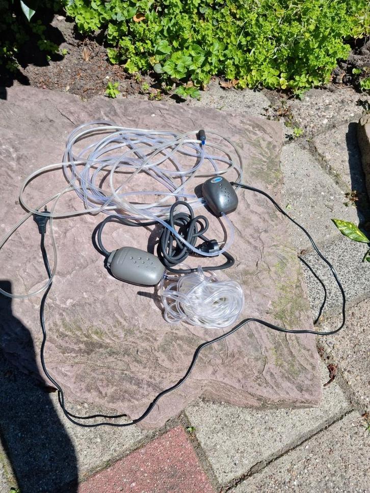 2 x luchtpomp bruisbal luchtpompjes beluchting met slangen, Tuin en Terras, Vijver-toebehoren, Zo goed als nieuw, Vijverpomp, Ophalen of Verzenden