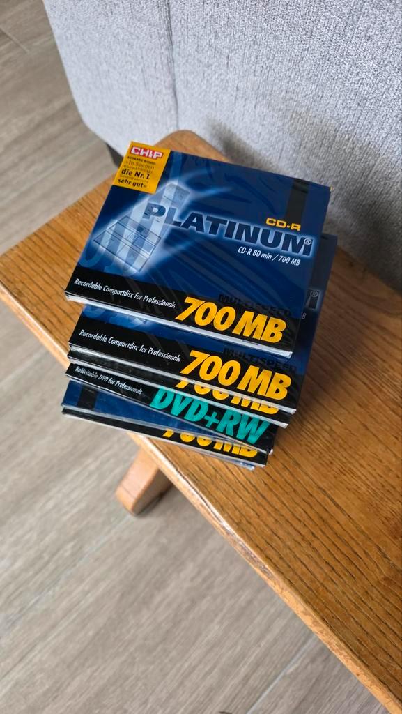 GRATIS CD-R & DVD+RW Spindel, Computers en Software, Beschrijfbare discs, Gebruikt, Cd, Herschrijfbaar, Op spindel, Ophalen