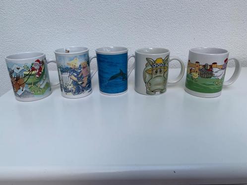 5 stuks leuke mokken met afbeeldingen. Prijs: €1 per stuk, Huis en Inrichting, Keuken | Servies, Gebruikt, Kop(pen) en/of Schotel(s)