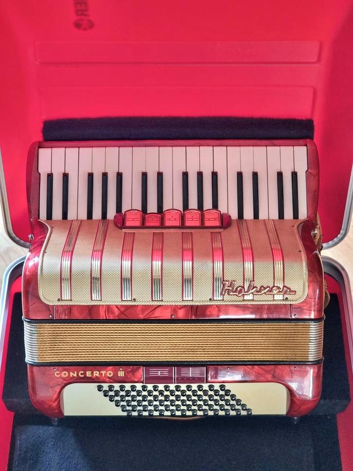Hohner Concerto III met koffer in perfecte staat en garantie, Muziek en Instrumenten, Accordeons, Zo goed als nieuw, 72-bas, Hohner