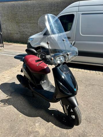 Piaggio zip beschikbaar voor biedingen