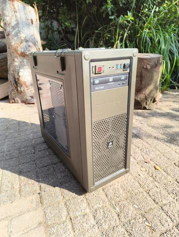 Militaire Game PC Behuizing Corsair C70 beschikbaar voor biedingen