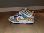 Nike dunk low safari mix maat 40, Nike, Ophalen of Verzenden, Zo goed als nieuw, Sneakers of Gympen