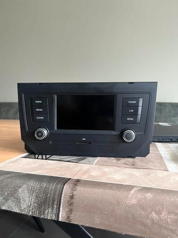 Originele Seat radio beschikbaar voor biedingen