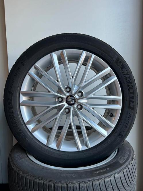 18 inch originele Seat Ateca velgen met winterbanden., Auto-onderdelen, Banden en Velgen, Winterbanden, 18 inch, 225 mm, Ophalen