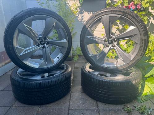 Originele Audi SQ7 RS 22inch Velgen nieuwe banden Q7 Q8, Auto-onderdelen, Banden en Velgen, Zomerbanden, Overige maten, 285 mm