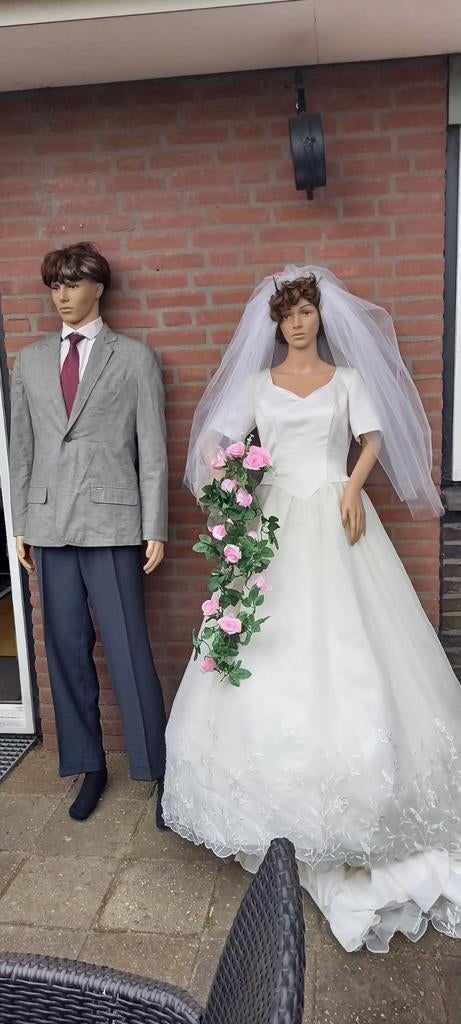 Paspoppen man en vrouw - Bruidspaar, Kleding | Dames, Trouwkleding en Trouwaccessoires, Ophalen of Verzenden, Zo goed als nieuw