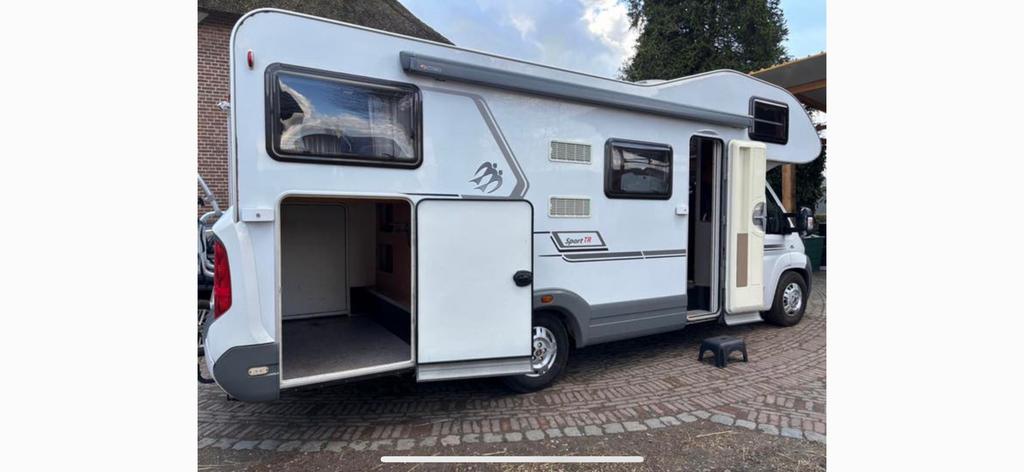 KNAUS 710 Alkoof / Garage camper 2012, Caravans en Kamperen, Caravans, Vast bed, Rondzit, Particulier, Knaus