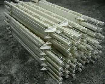 Nieuwe Kunststof Afrastering paaltjes met stalen punt 100 st