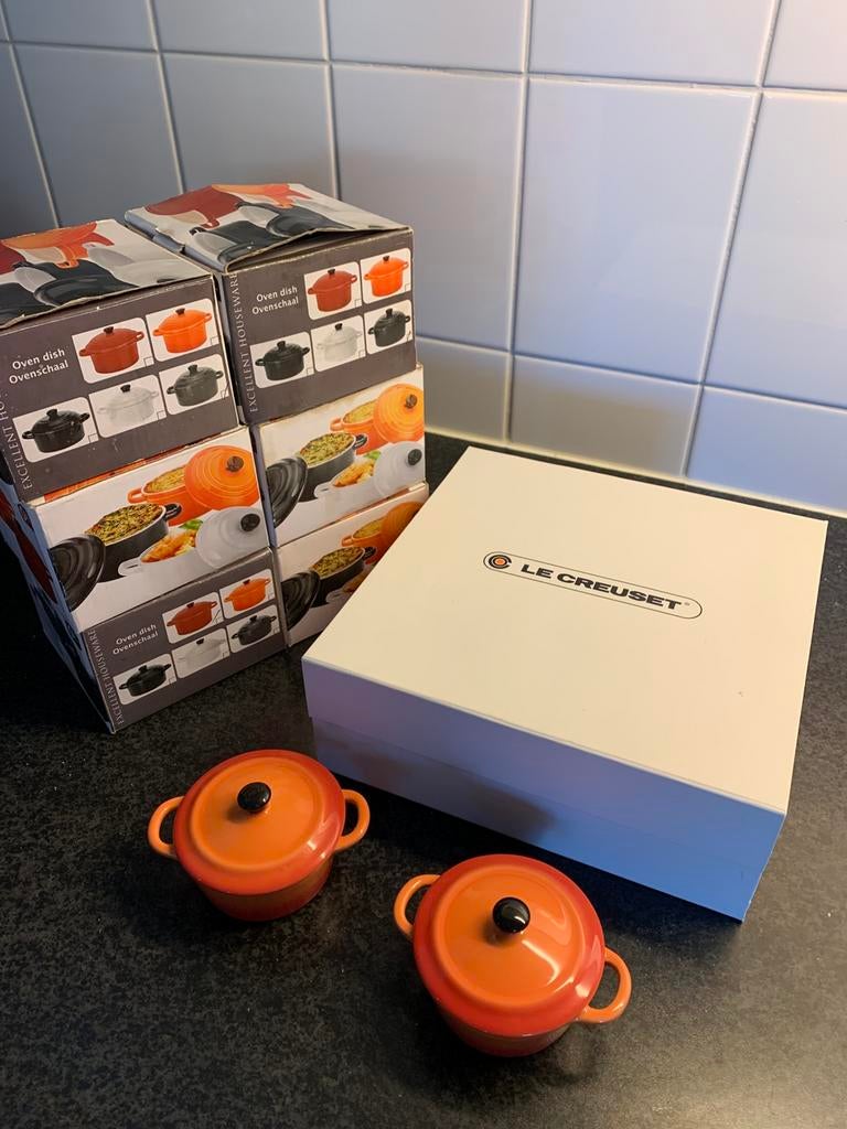 Le Creuset mini cocottes + extra ovenschaaltjes – 10 stuks, Ophalen of Verzenden, Zo goed als nieuw, Overige materialen, Koekenpan of Braadpan
