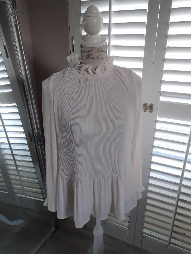 Mooie off-white blouse top, maat XS, nieuwstaat., Kleding | Dames, Blouses en Tunieken, H&M, Wit, Nieuw, Ophalen of Verzenden