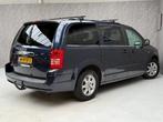 Chrysler Town & Country 3.8 V6 7 Pers / NAP / Leder / Camera, Auto's, Chrysler, 450 kg, Gebruikt, Overige modellen, Lichtsensor