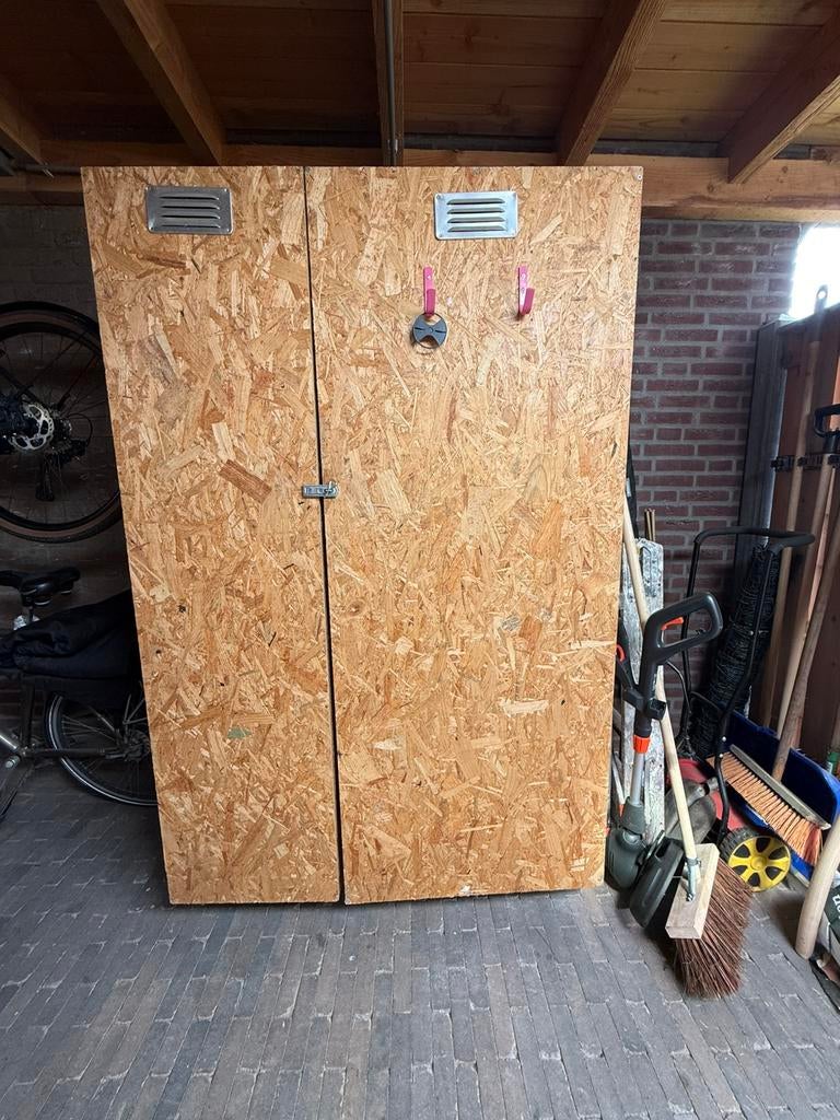 Zadelkast 120 breed diepe deuren, Dieren en Toebehoren, Paarden en Pony's | Overige Paardenspullen, Zo goed als nieuw, Overige soorten