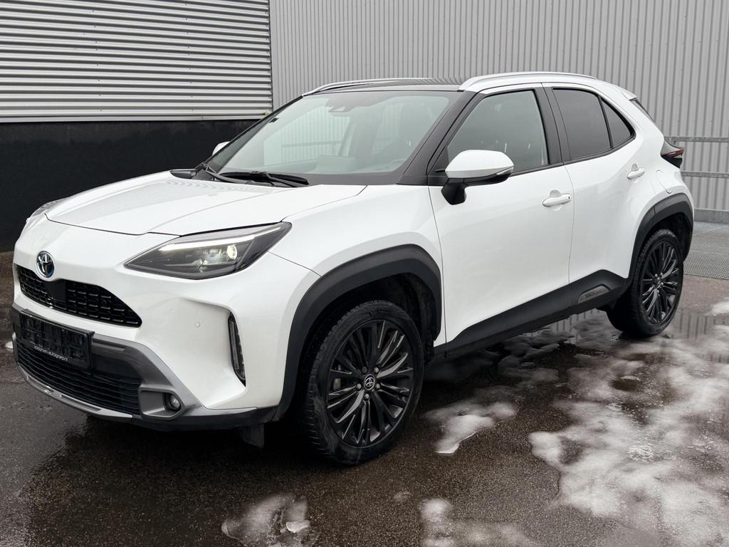 Toyota Yaris Cross 1.5 Hybrid Adventure AWD Automaat Panoram, Gebruikt, Wit, 1490 cc, Bedrijf