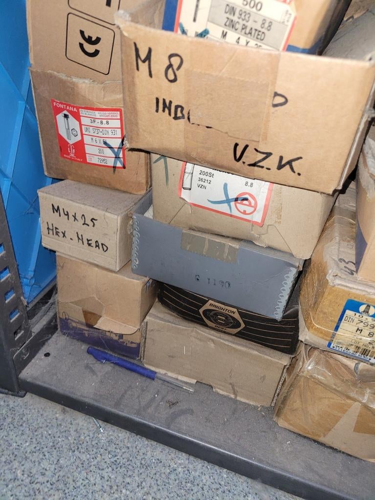 BOUTEN NIEUW VAN M10 TOT M16, Ophalen of Verzenden, Nieuw