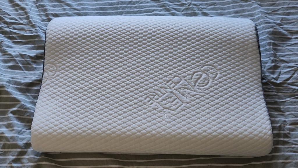 Traagschuim hoofdkussen voor rug- en zijslaper, Eenpersoons, Wit, Ophalen of Verzenden, Zo goed als nieuw