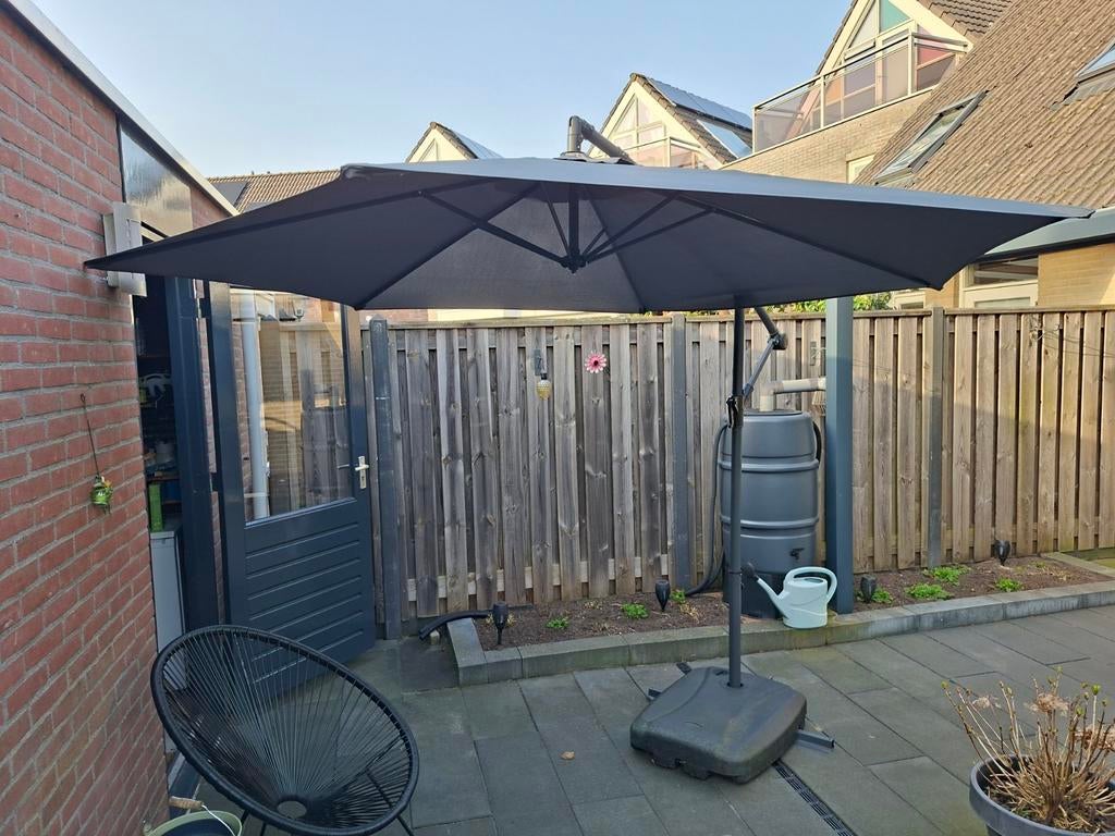 Zweefparasol, zo goed als nieuw!, Ophalen, Zo goed als nieuw, Zweefparasol, Verstelbaar