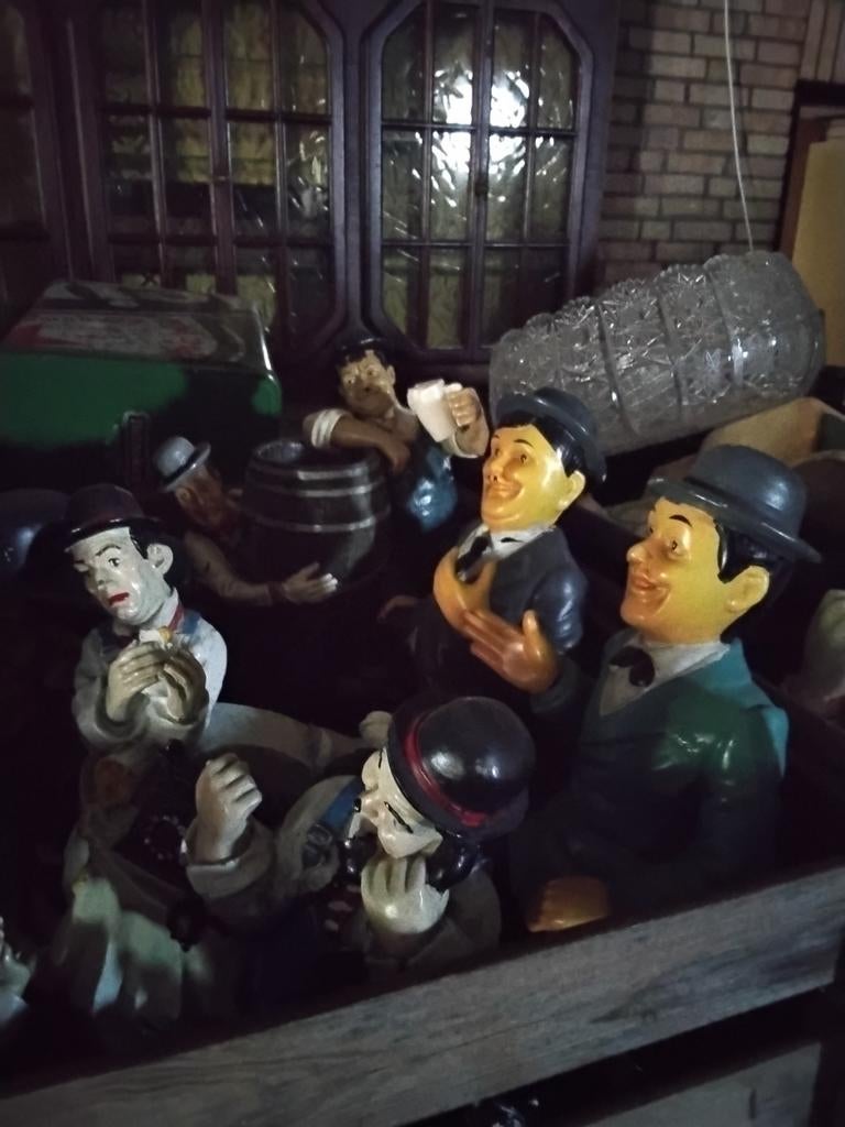 Laurel en Hardy beeldjes en lamp, Ophalen