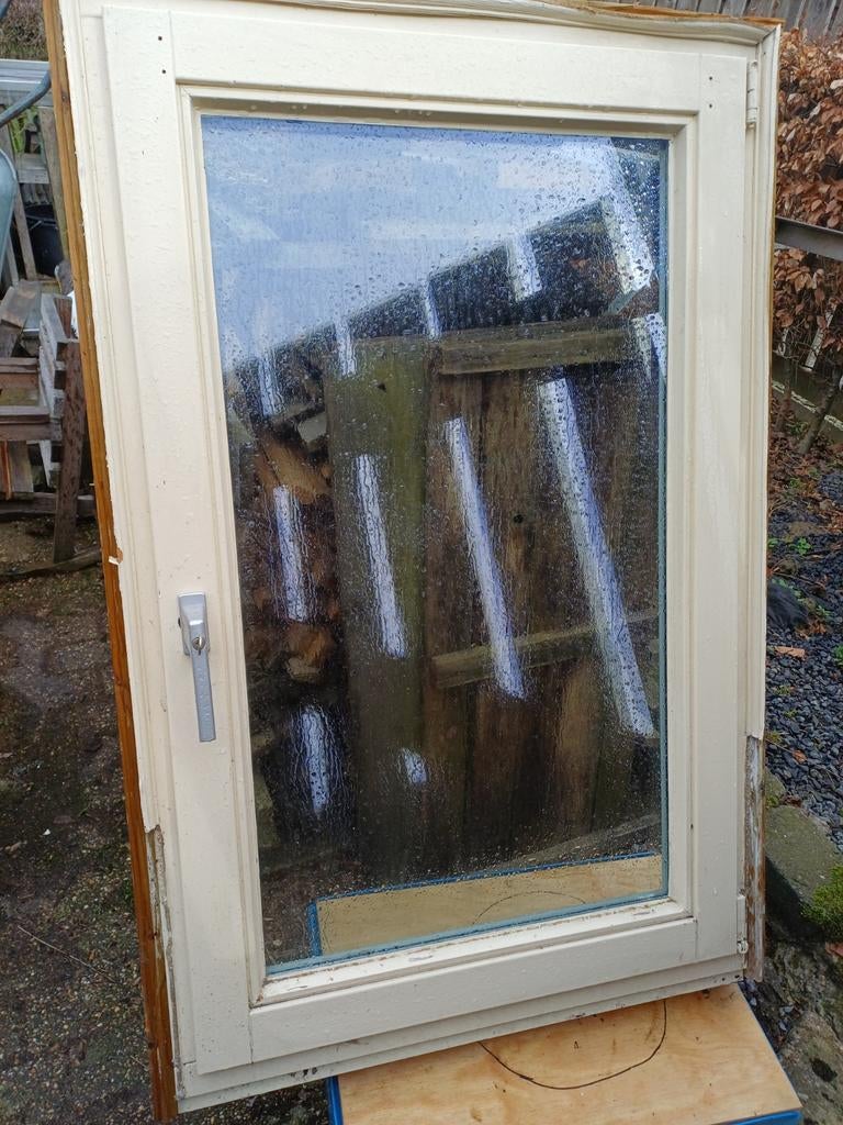 Meranti draaikiepraam met thermopane - 80x120cm, Doe-het-zelf en Verbouw, Glas en Ramen, Ophalen of Verzenden