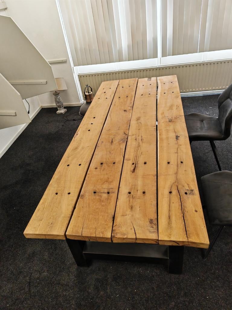 Eiken wagondelen rustieke tafel industrieel staal 240x100, Huis en Inrichting, Tafels | Eettafels, Ophalen, Eikenhout, 200 cm of meer