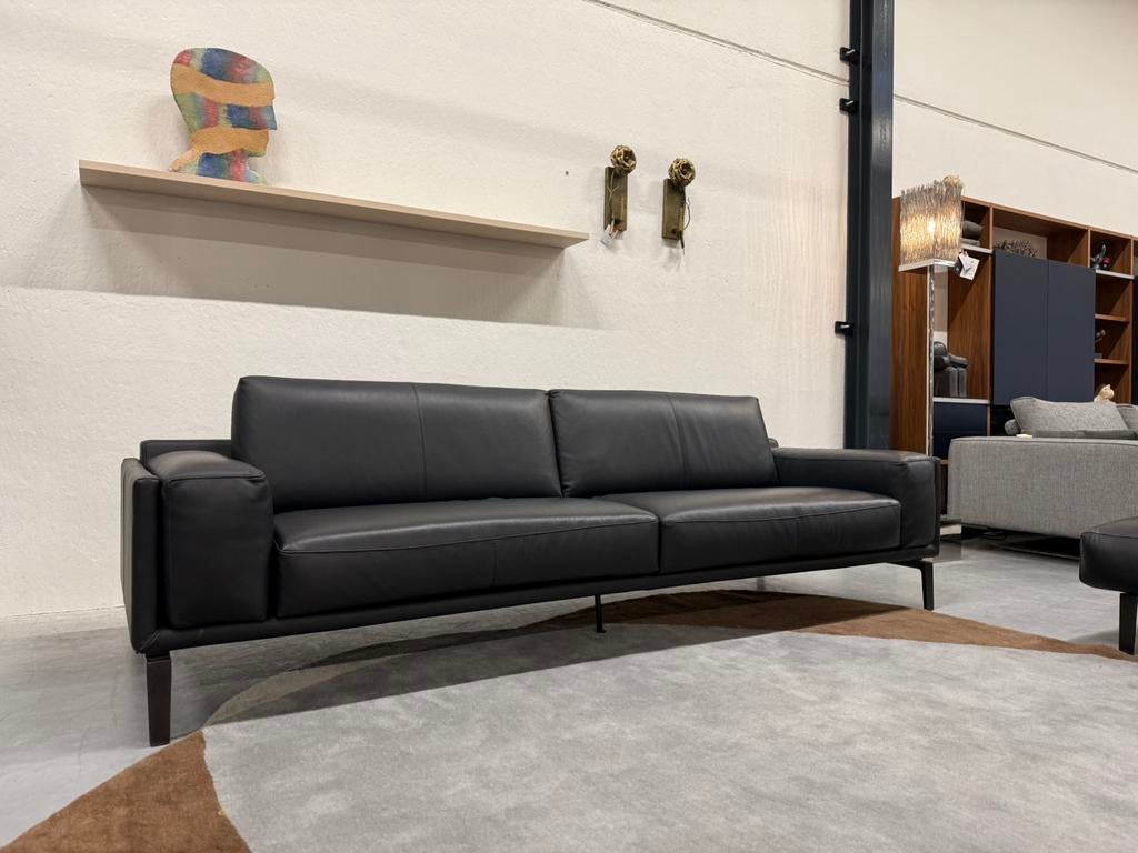 Nieuwstaat Leolux Bellice Bank Ceras Peat Leer Design, 250 tot 300 cm, Leolux, Ophalen of Verzenden, Rechte bank