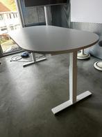 In hoogte verstelbare (vergader) tafel, Huis en Inrichting, Ophalen, In hoogte verstelbaar, Zo goed als nieuw, Bureau